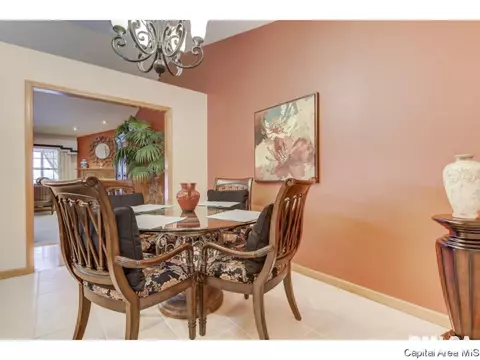 7104 Preston Dr, Springfield, IL 62711 photo 9
