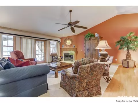 7104 Preston Dr, Springfield, IL 62711 photo 15
