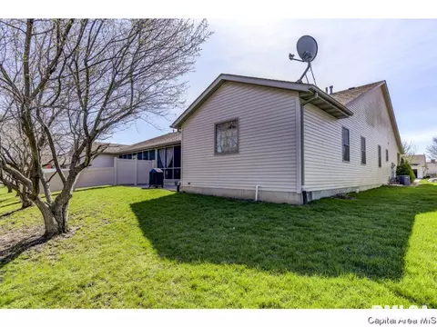 7104 Preston Dr, Springfield, IL 62711 photo 32