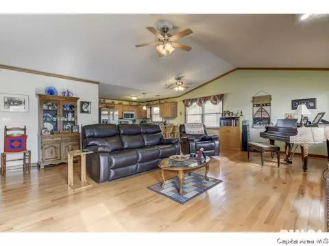 1212 Christopher Ln, Springfield, IL 62712 photo 4