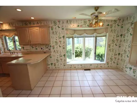 30 Turnberry, Springfield, IL 62704 photo 11