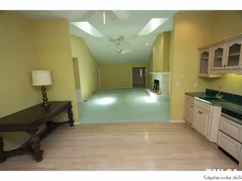 30 Turnberry, Springfield, IL 62704 photo 4