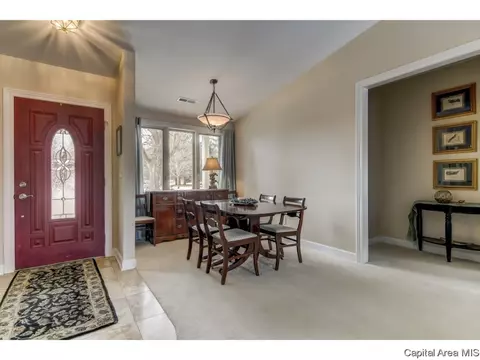 152 Maple Grv, Springfield, IL 62712 photo 2