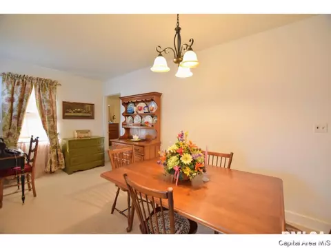 2337 S 8th, Springfield, IL 62703 photo 17