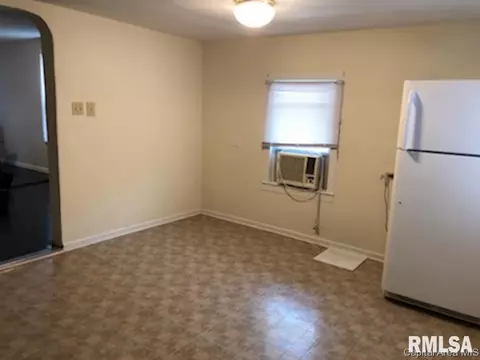 1235 N Ledlie Ave, Springfield, IL 62702 photo 7