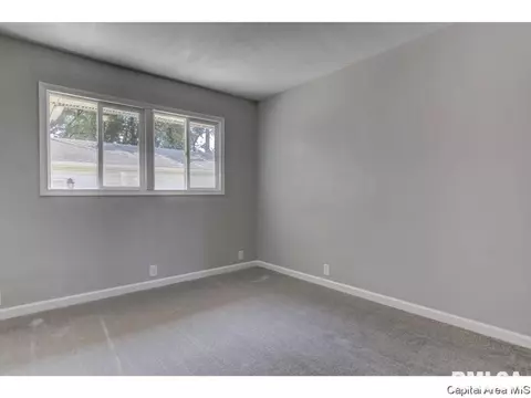 3218 Enos Ave, Springfield, IL 62702 photo 22