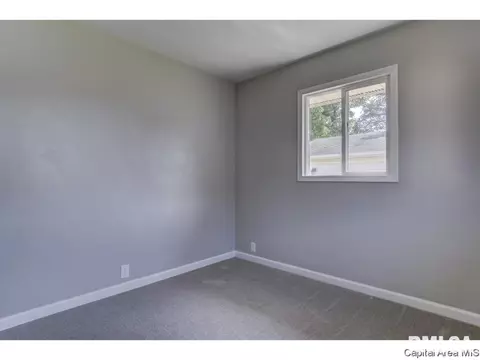 3218 Enos Ave, Springfield, IL 62702 photo 18