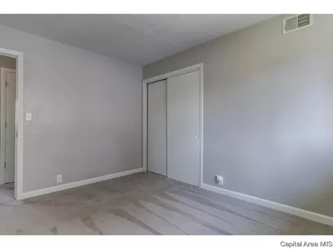 3218 Enos Ave, Springfield, IL 62702 photo 20