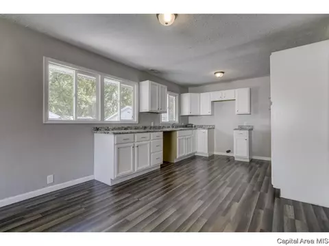 3218 Enos Ave, Springfield, IL 62702 photo 8