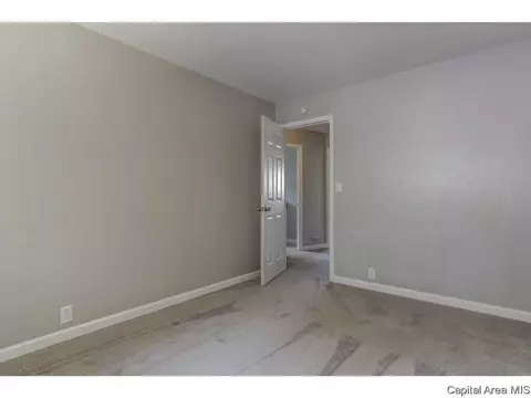 3218 Enos Ave, Springfield, IL 62702 photo 19