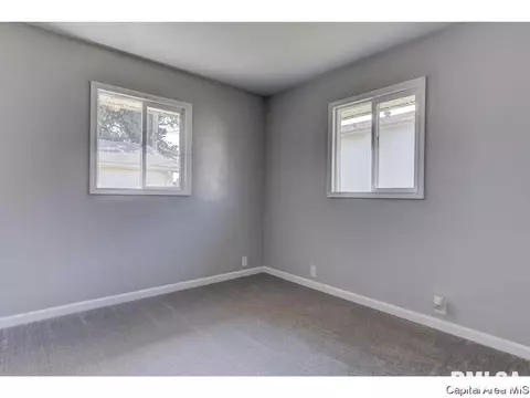 3218 Enos Ave, Springfield, IL 62702 photo 17