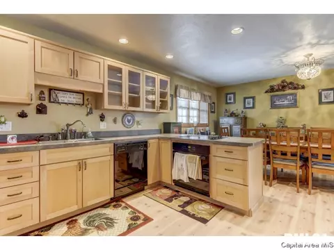 64 Cinnamon Crk, Springfield, IL 62707 photo 3