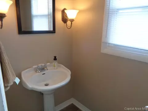 2412 Parkview Dr, Springfield, IL 62704 photo 17