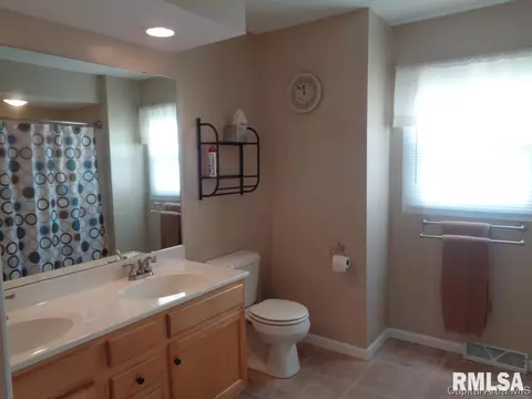 2412 Parkview Dr, Springfield, IL 62704 photo 16