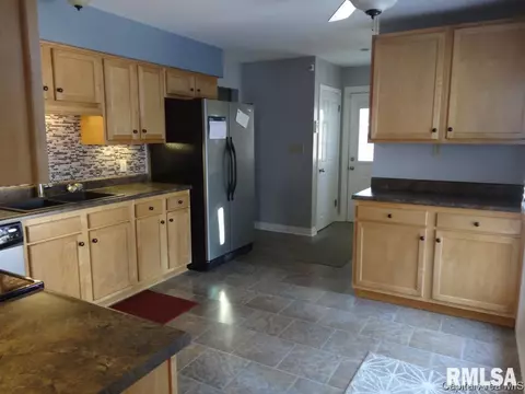 2412 Parkview Dr, Springfield, IL 62704 photo 6