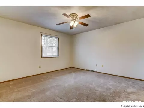104 W Hawkeye Way, Springfield, IL 62707 photo 22
