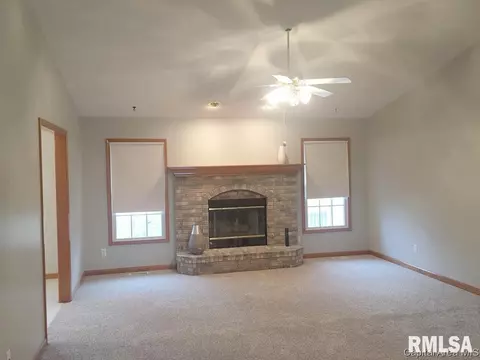 2205 Checkerberry Ln, Springfield, IL 62711 photo 9