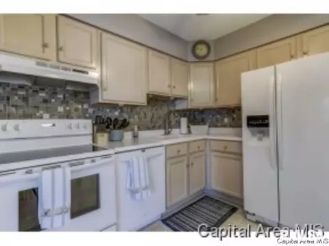 2928 Sherborn Rd, Springfield, IL 62702 photo 8