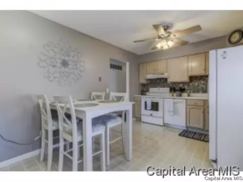2928 Sherborn Rd, Springfield, IL 62702 photo 11