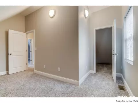 1145 Kings Hwy, Springfield, IL 62702 photo 16