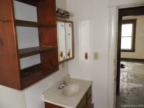 1912 N 8th St, Springfield, IL 62702 photo 9