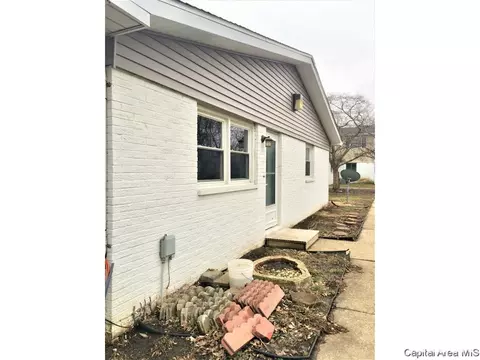 441 S Durkin Dr, Springfield, IL 62704 photo 2