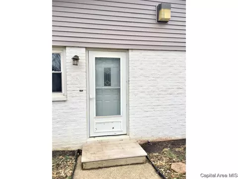 441 S Durkin Dr, Springfield, IL 62704 photo 1