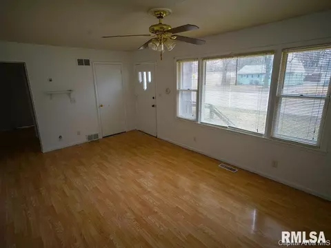 1637 N 19th St, Springfield, IL 62702 photo 4