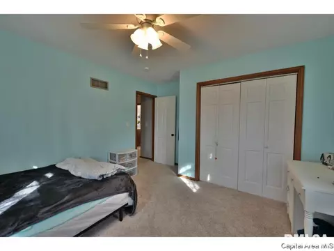 3104 Temple Dr, Springfield, IL 62704 photo 27