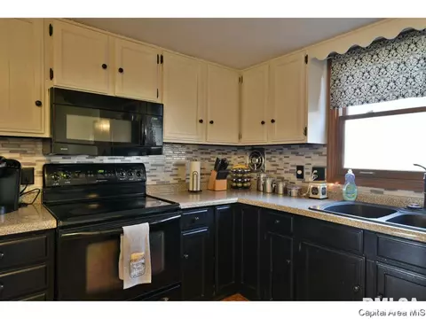3104 Temple Dr, Springfield, IL 62704 photo 29