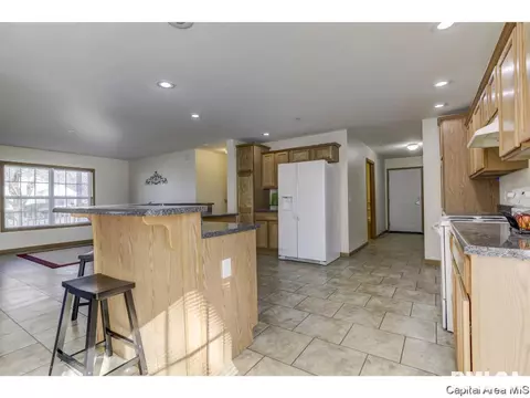 1500 W Jerome Ave, Springfield, IL 62704 photo 6
