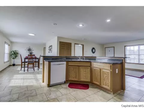 1500 W Jerome Ave, Springfield, IL 62704 photo 8