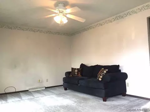 2413 Stokebridge Rd, Springfield, IL 62702 photo 6
