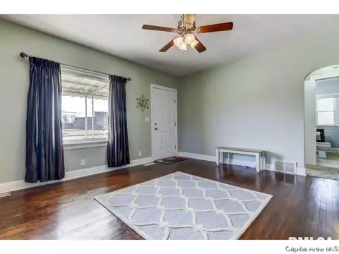 2745 E Sangamon Ave, Springfield, IL 62702 photo 10