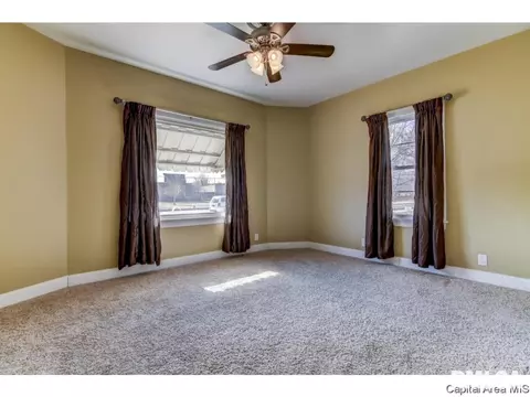 2745 E Sangamon Ave, Springfield, IL 62702 photo 11