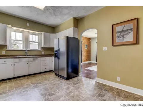2745 E Sangamon Ave, Springfield, IL 62702 photo 8