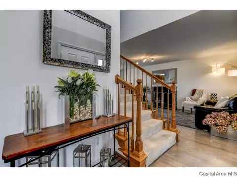 2404 Gander Rd, Springfield, IL 62711 photo 2