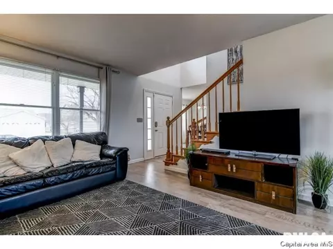 2404 Gander Rd, Springfield, IL 62711 photo 6