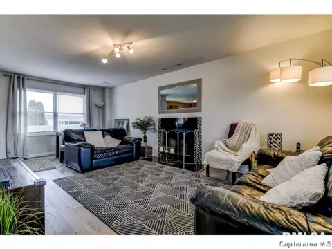 2404 Gander Rd, Springfield, IL 62711 photo 3