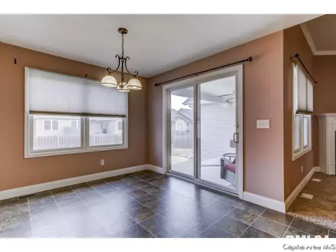 2910 Cronin, Springfield, IL 62711 photo 9