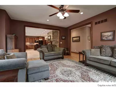 16 Hickory Rdg, Springfield, IL 62707 photo 14
