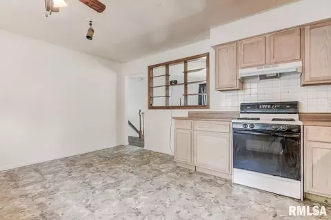 1640 E Griffiths Ave, Springfield, IL 62702 photo 7