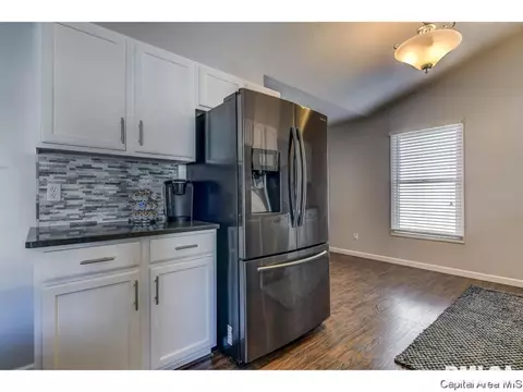 3809 Kerry Blvd, Springfield, IL 62712 photo 10