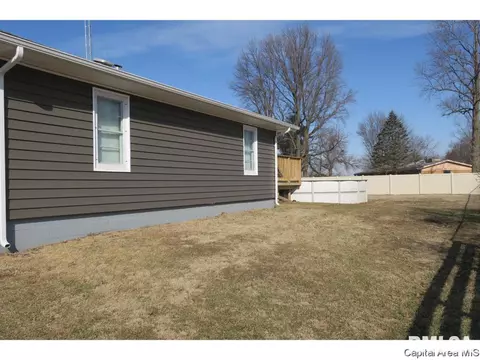 1513 E Walnut St, Chatham, IL 62629 photo 30