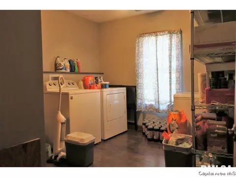 1513 E Walnut St, Chatham, IL 62629 photo 20