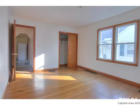 1925 E Kys, Springfield, IL 62702 photo 5