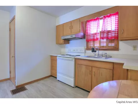 1925 E Kys, Springfield, IL 62702 photo 8