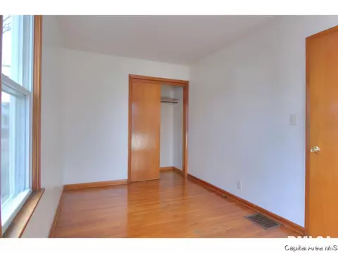 1925 E Kys, Springfield, IL 62702 photo 6