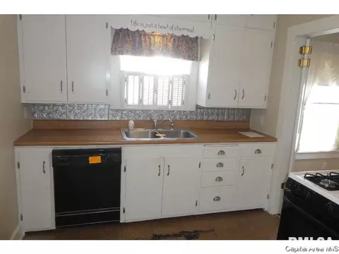 2513 Yale Blvd, Springfield, IL 62703 photo 9