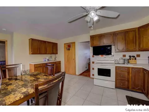 38 Groton Dr, Springfield, IL 62702 photo 16